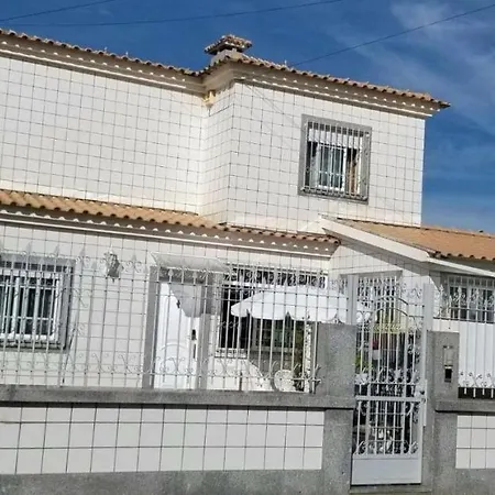 Casa Da Praia Homestay *
